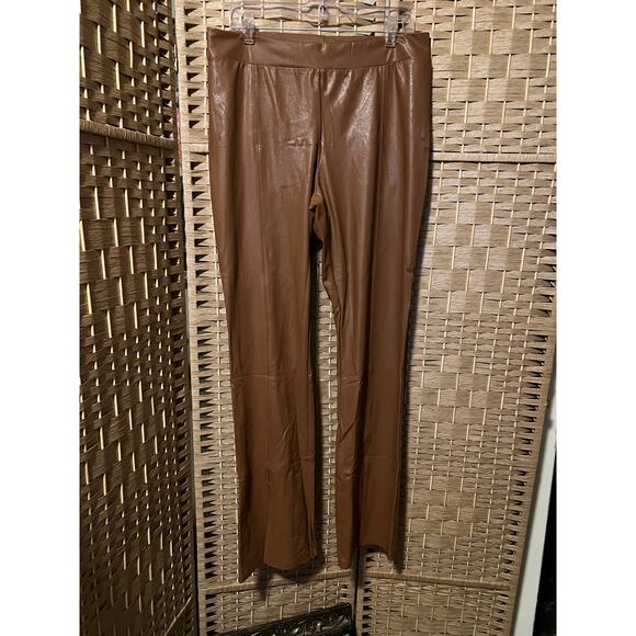 NWT Women's Commando Faux Leather Split Front Pant, Brown, Size XL. - Picture 1 of 9